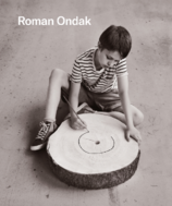 Roman Ondak / Event Horizon