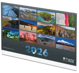 Nástenný kalendár Amazing Planet 2026